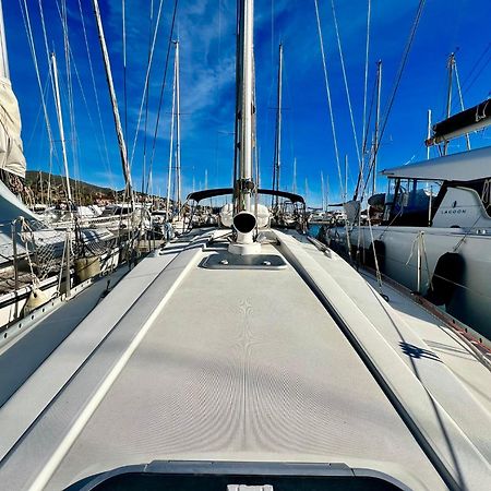 בדלונה Magnific Sailboat Next To The Beach Bcn מראה חיצוני תמונה